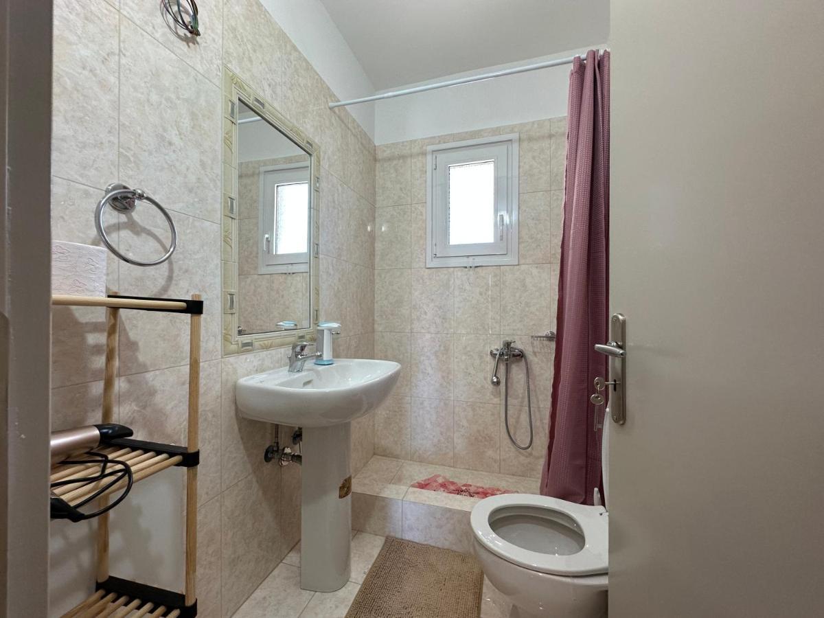 Georgia'S Guesthouse Калампака Экстерьер фото